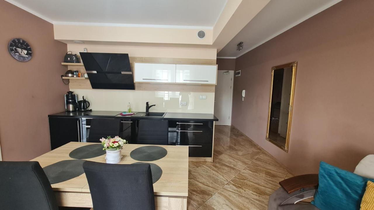 Four Seasons Aquamarina Apartamento Świnoujście Exterior foto